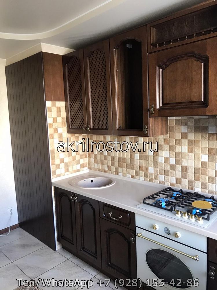 Производство светлой акриловой столешницы с мойкой на заказ по выгодной цене Эксклюзивная акриловая столешница светлого оттенка с интегрированной мойкой