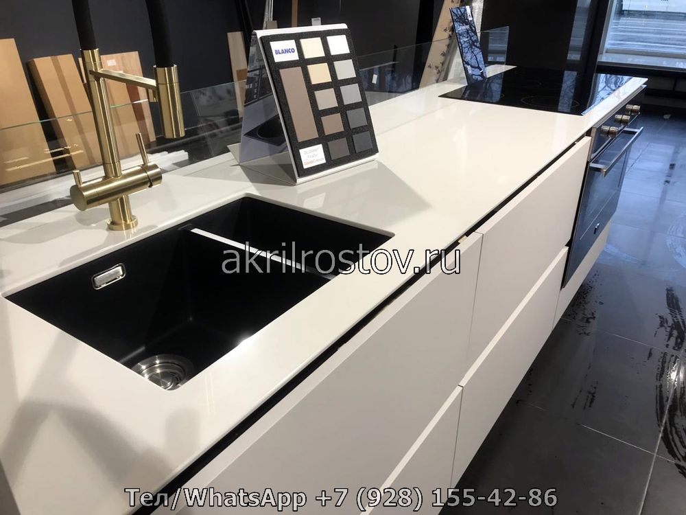Изготовление белой акриловой столешницы прямоугольной формы на заказ по доступной цене Современная прямоугольная столешница из белого акрила по индивидуальным размерам