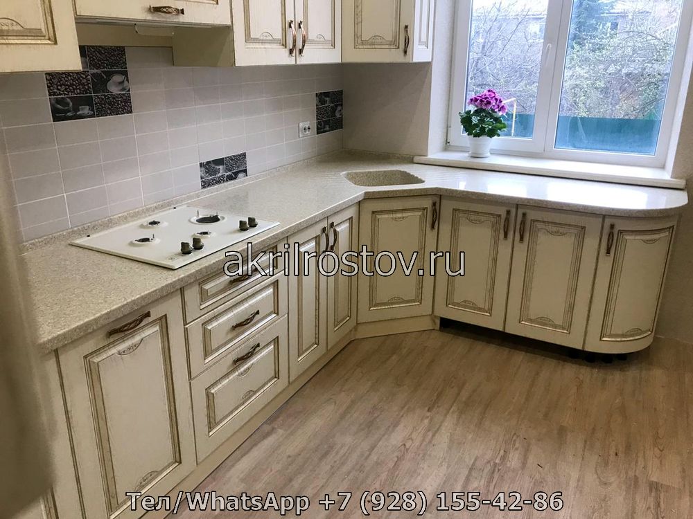 Эксклюзивная светлая акриловая столешница угловой формы на заказ Угловая столешница из светлого акрилового камня, изготовленная по индивидуальному проекту