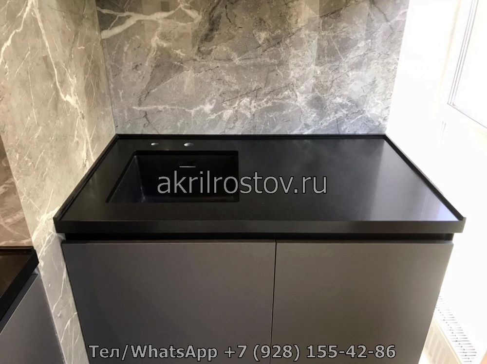 Современная черная акриловая столешница в ванную на заказ по выгодной цене Эксклюзивная столешница из черного акрила для ванной комнаты по индивидуальным размерам