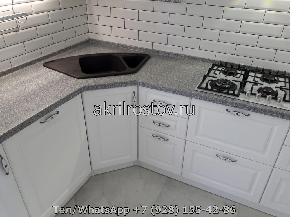 Изготовление угловой столешницы из серого гранита для кухни под заказ Эксклюзивная кухонная столешница из серого гранита в современном стиле